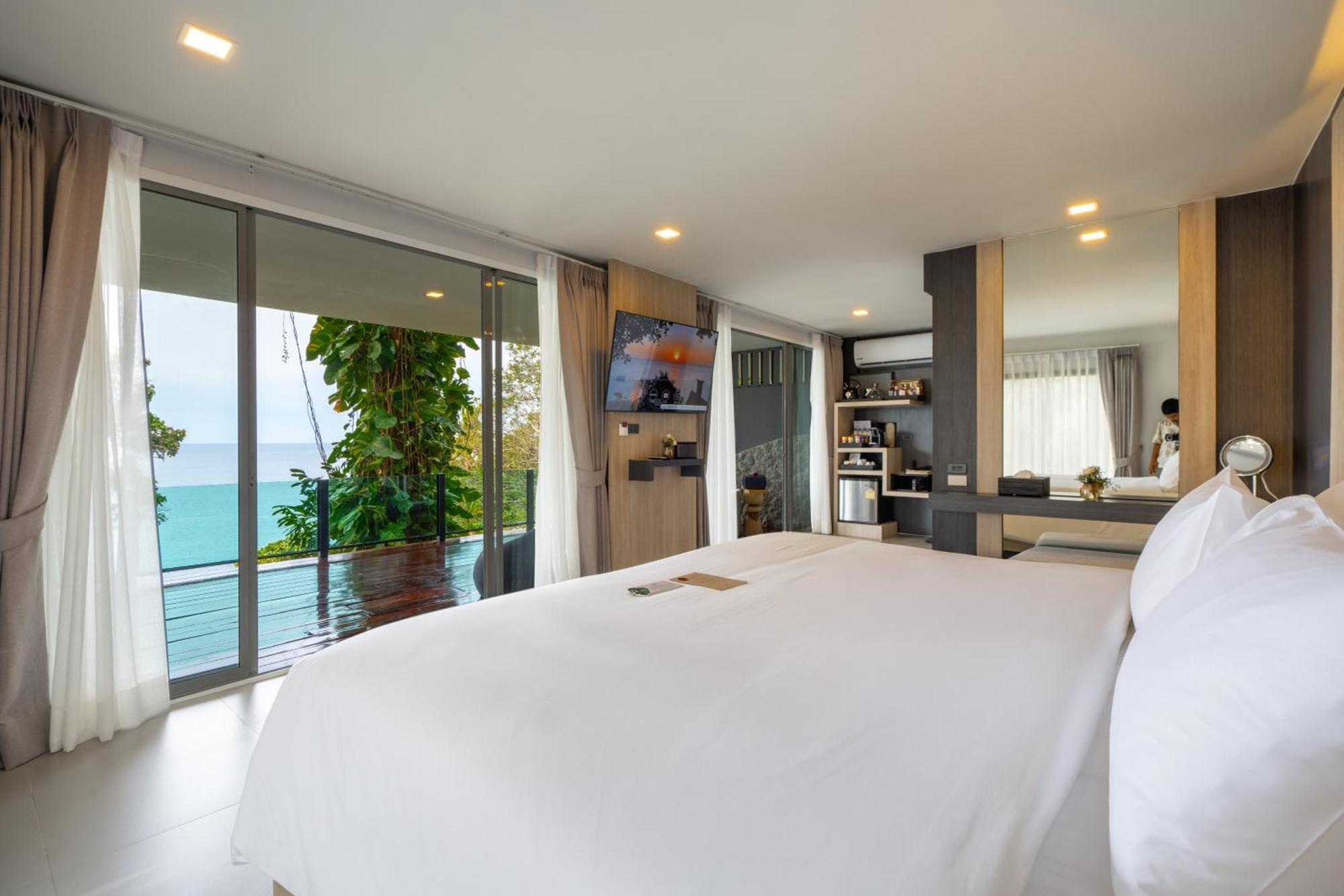 One-BedRoom Jacuzzi Ocean Terrace